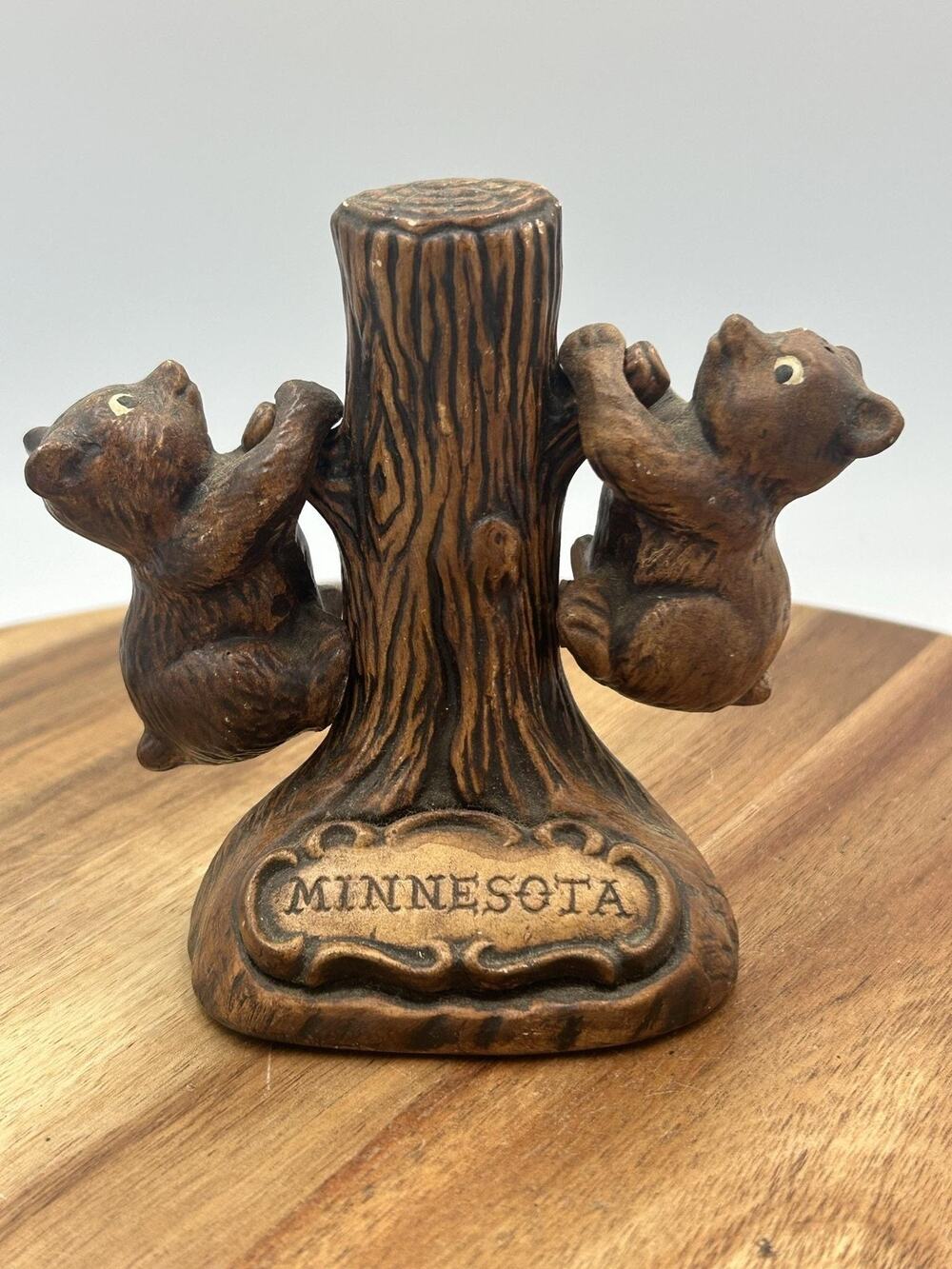 Vintage Treasure Craft Minnesota Bears Tree Trunk Salt Pepper Shaker Set Travel